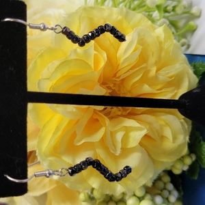 🌷3/$25 Zigzag earrings